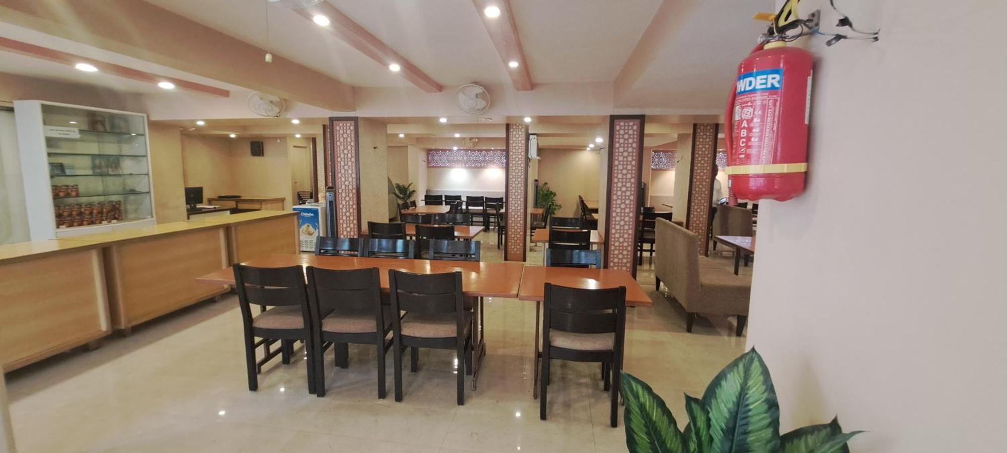Hotel Swaroop Pune Eksteriør billede