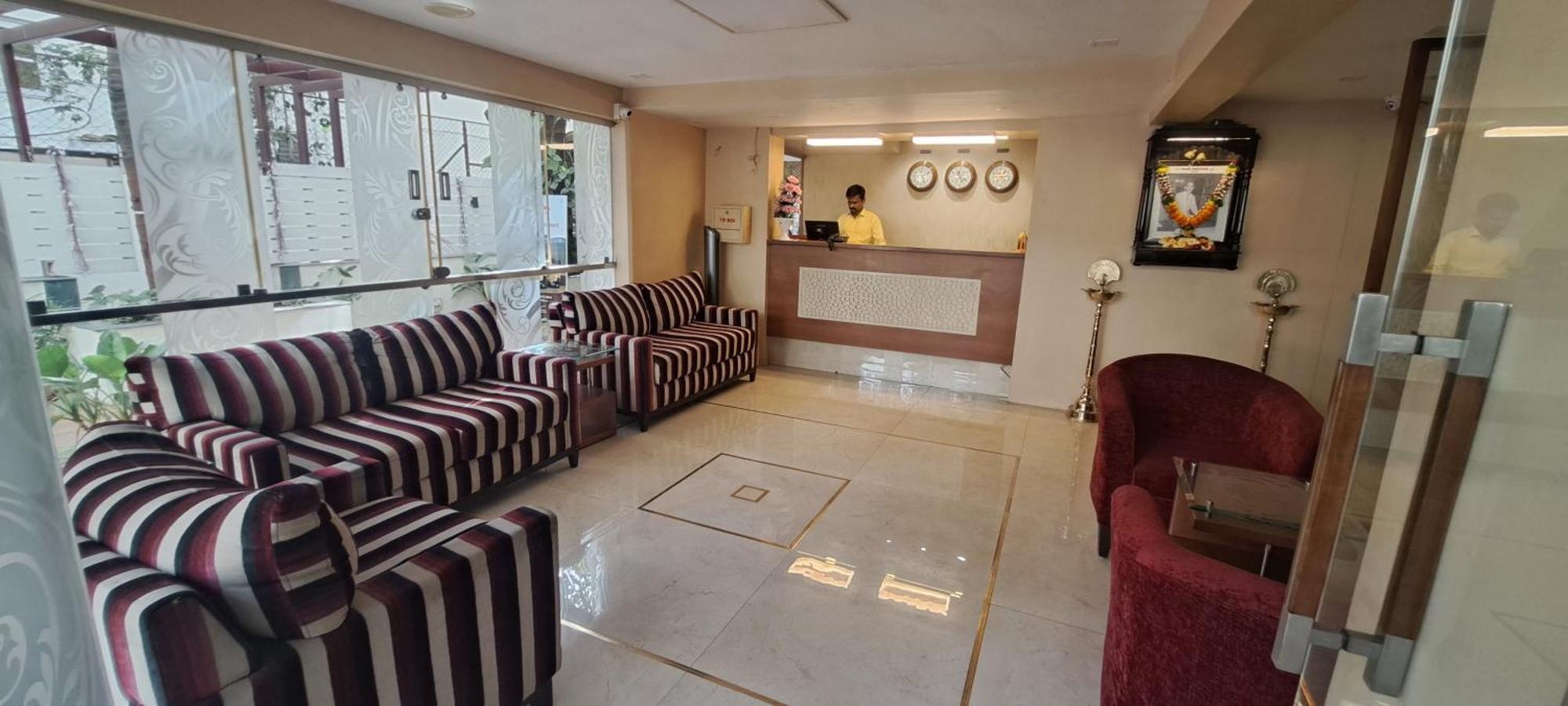 Hotel Swaroop Pune Eksteriør billede