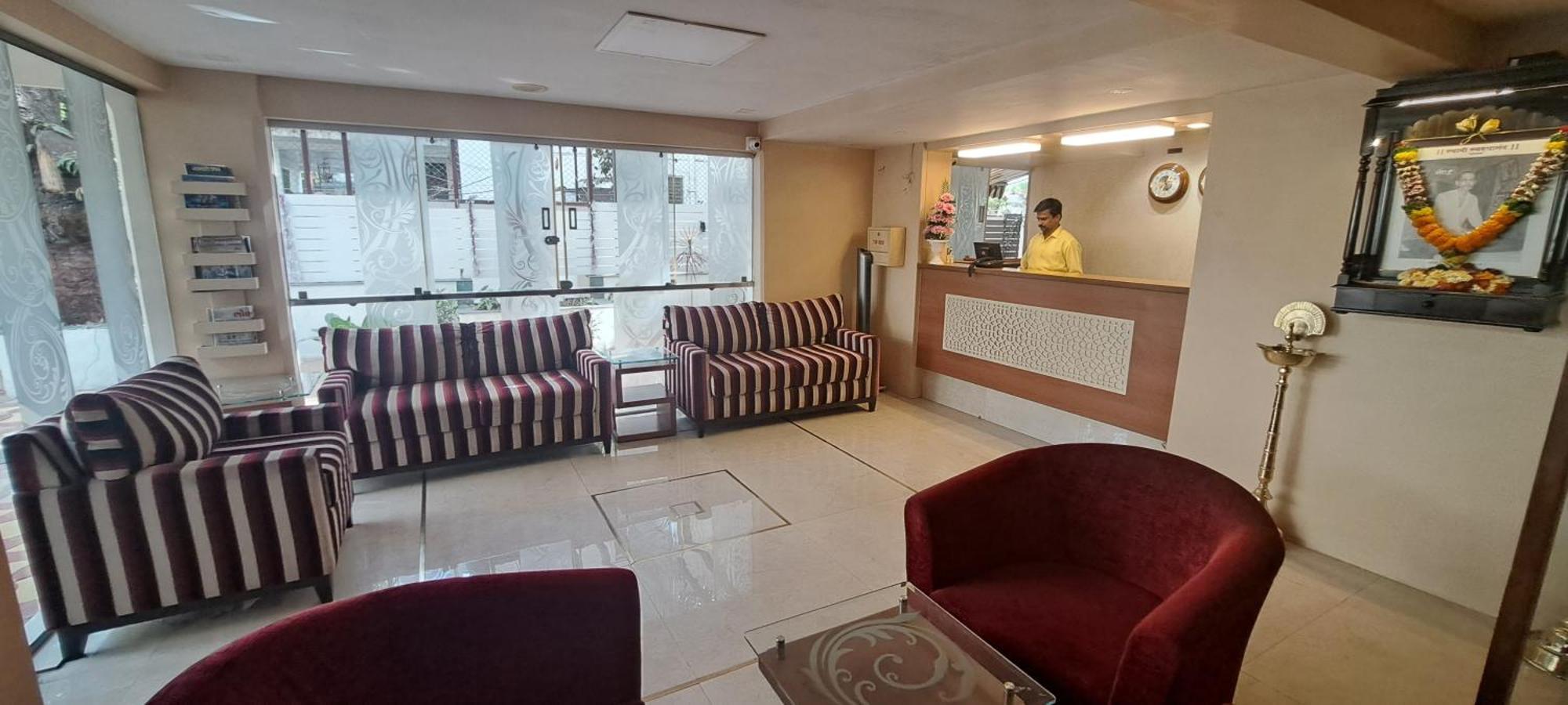 Hotel Swaroop Pune Eksteriør billede