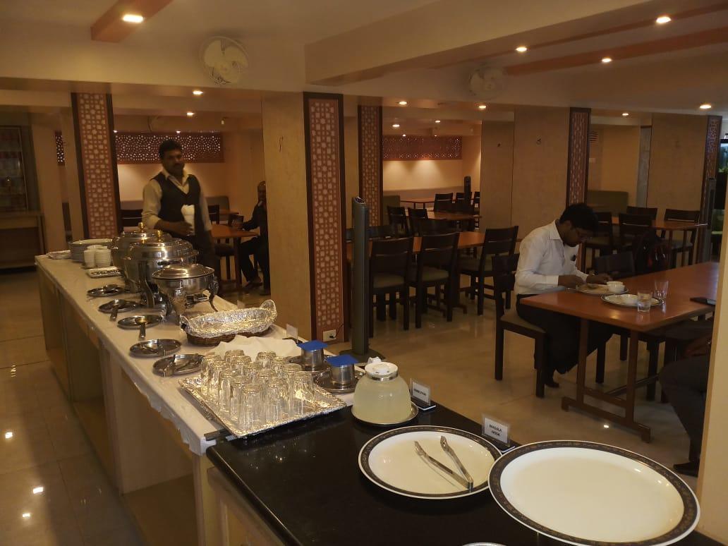 Hotel Swaroop Pune Eksteriør billede